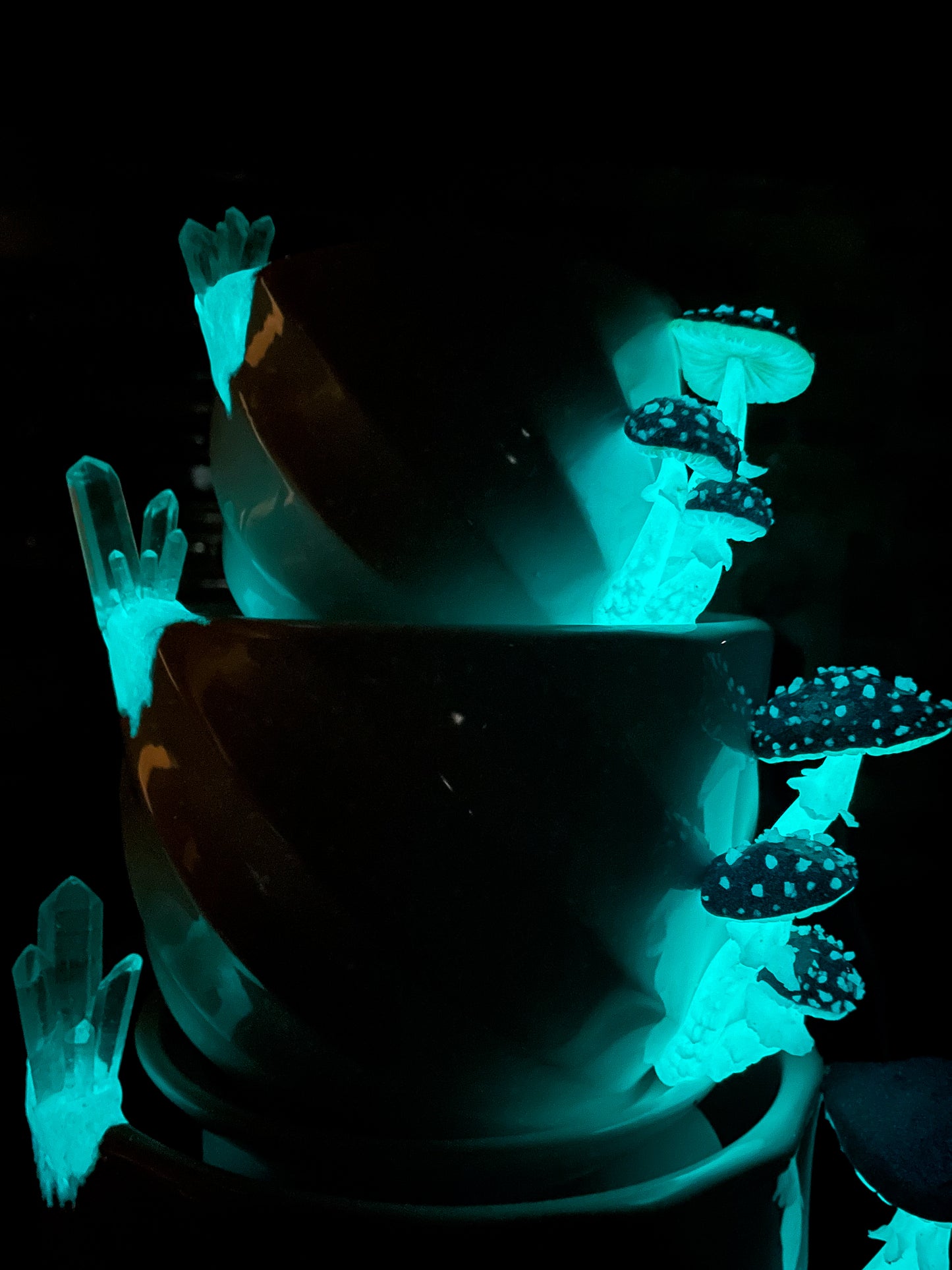 4 inch ceramic & polymer amanita GLOW in the dark Pot/planter