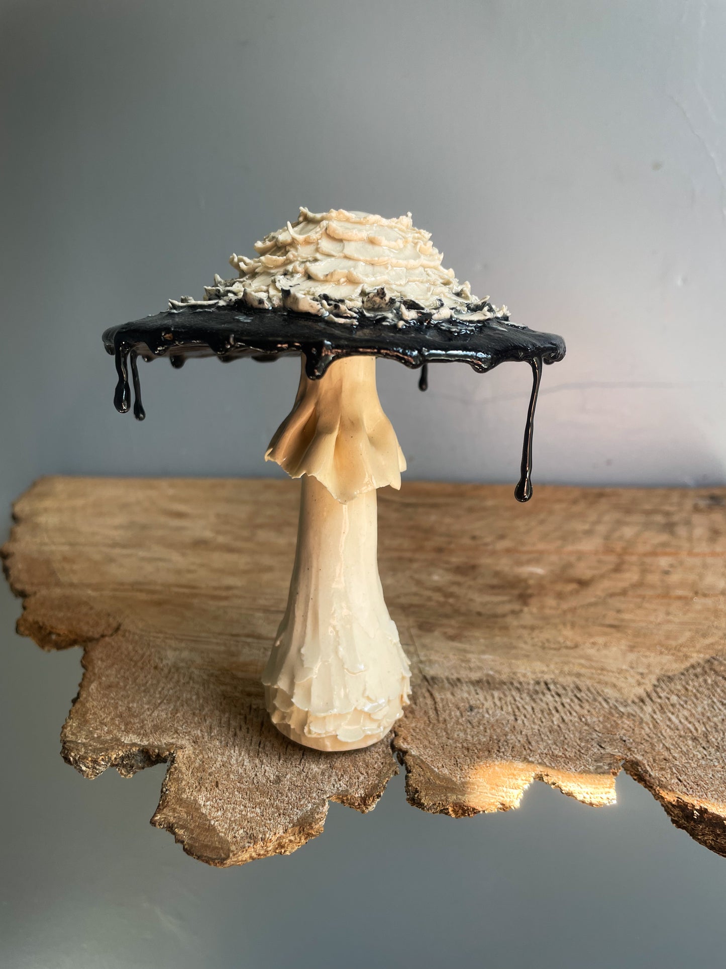 Small Shaggy Ink Cap Spore Dispersal Incense Burner ( mixed media )🖤
